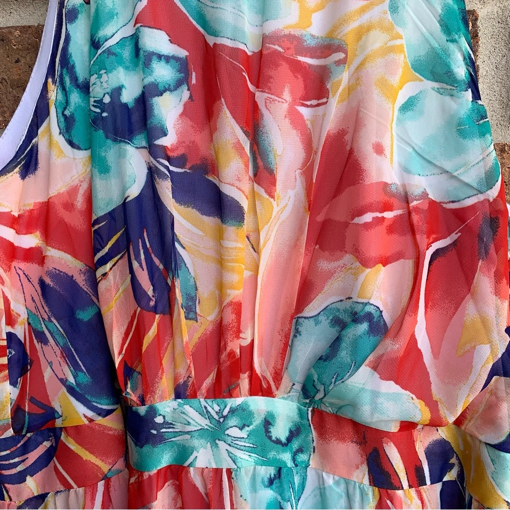 Women's Floral Halter Maxi Dress - Multicolor - Picture 4 of 9